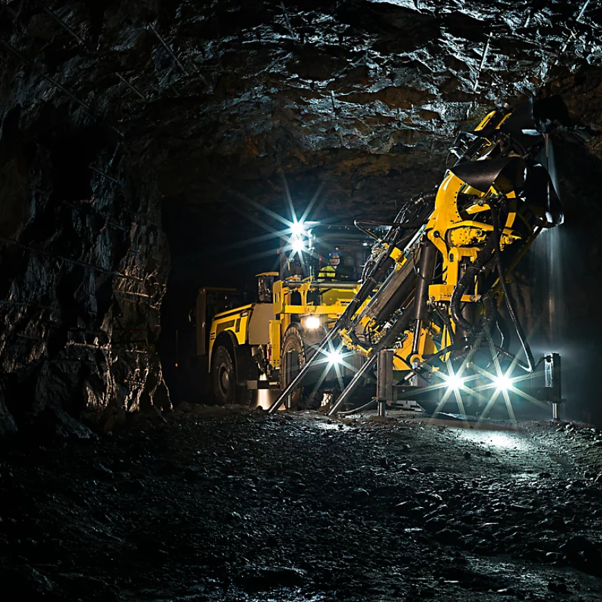 Trialling the world’s first full battery trolley dump truck