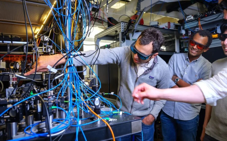 Google: The Dual Path Race to Commercial Quantum Computing